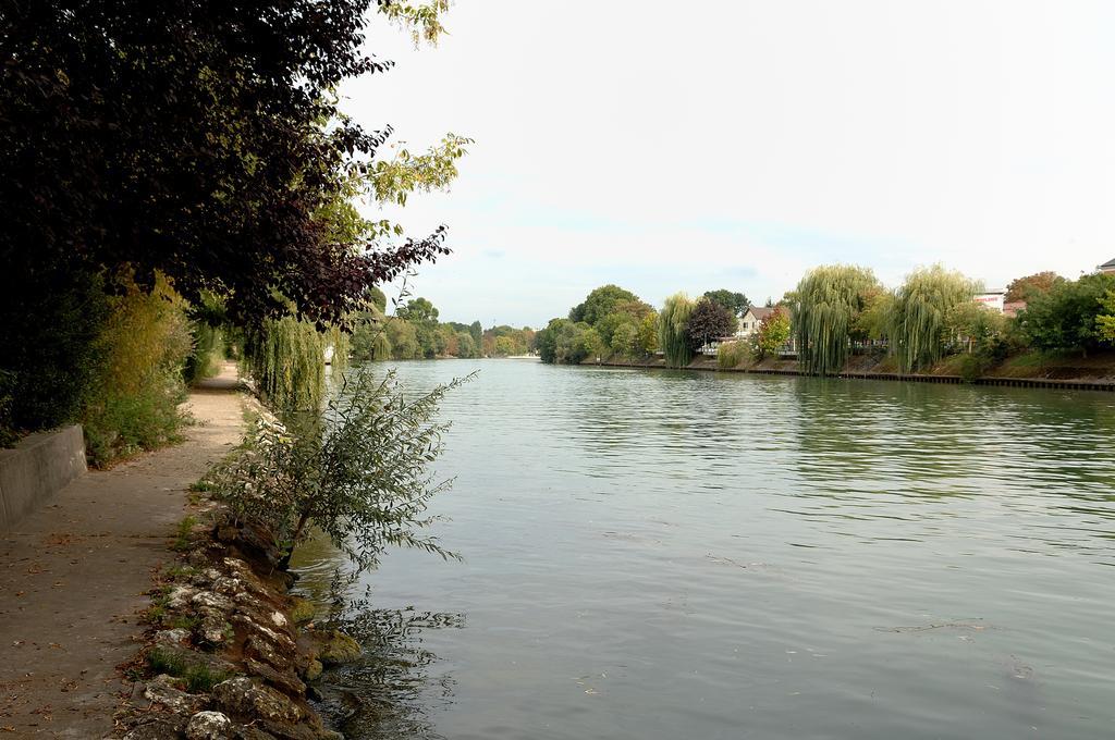 Studios Albri Nogent-sur-Seine Стая снимка